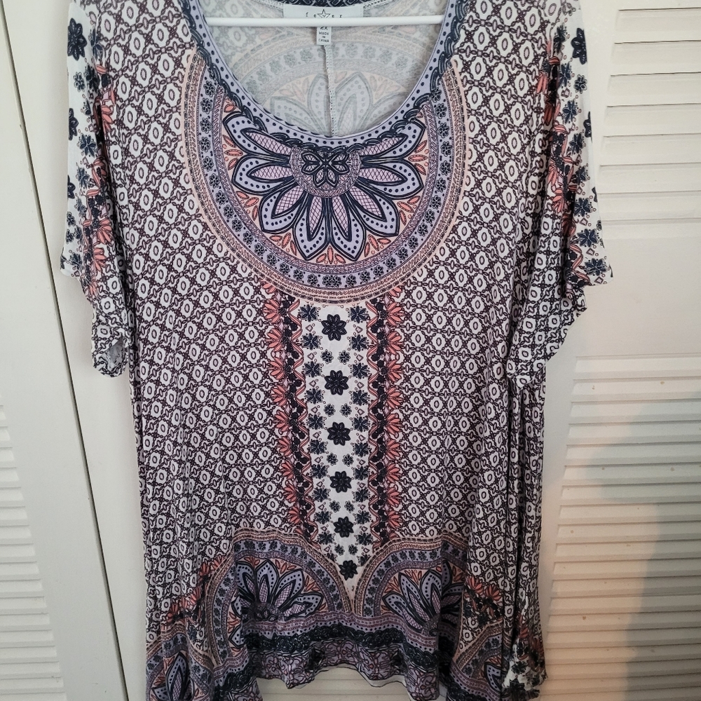 Handkerchief sides shirt